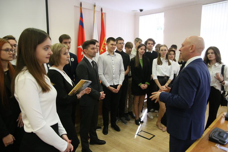 Депутаты гордумы Геннадий Кузнецов, Михаил Покручин и Дмитрий Дильман стали победителями регионального этапа конкурса «Народный депутат»